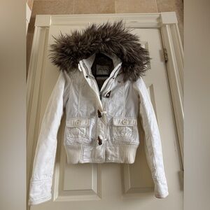 Abercrombie & Fitch White Puffer Jacket with Brown Fur Trim- Kids X large